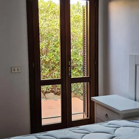 Semesterbostad Residenze Coda Cavallo - Domos De Rocca